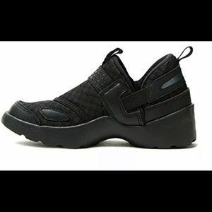 Jordan Trunner, size 1.5 kids